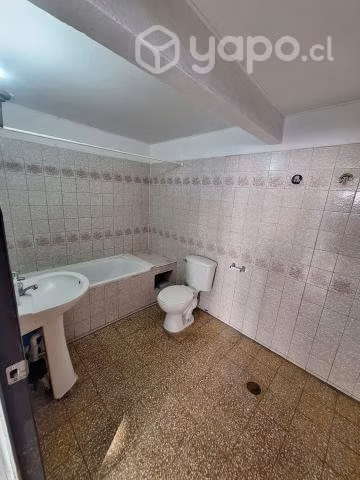SE VENDE CASA en población Juan Noé, conversable
