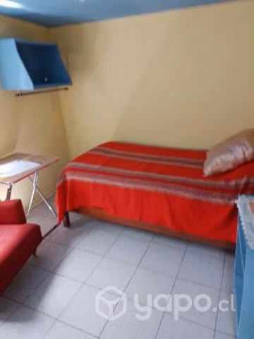 Arriendo pieza entrada independiente