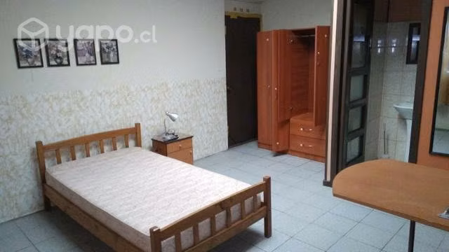 Pieza amoblada