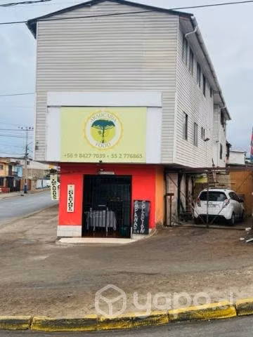 Amplia casa con local comercial en calle Matta