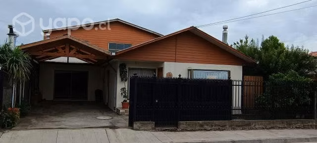 Casa grande, 5D, 2 baños, garage 2v, cocina amplia - Imagen 2