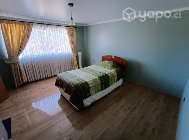 Casa grande, 5D, 2 baños, garage 2v, cocina amplia - Imagen 5