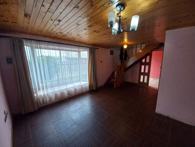 Vendo amplia casa sector el boldo