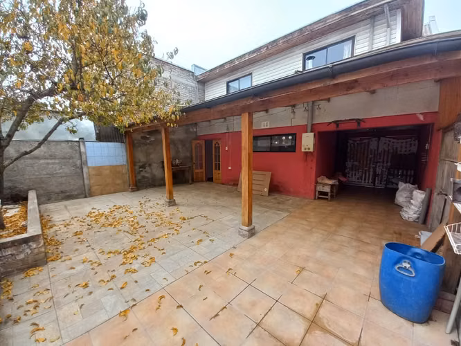 Vendo amplia casa sector el boldo