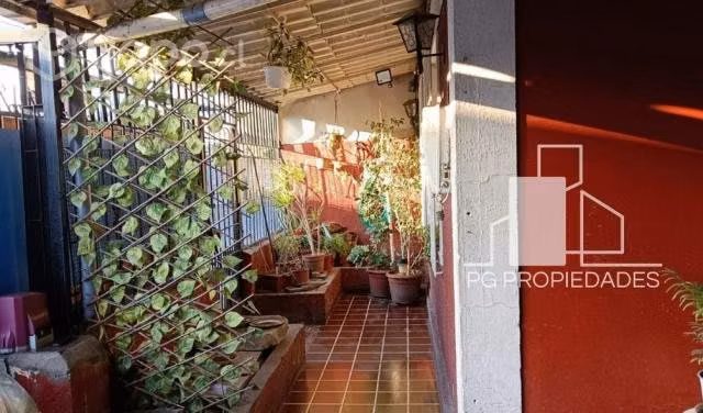 Se vende Casa en Comuna Lo Espejo 2D+1B