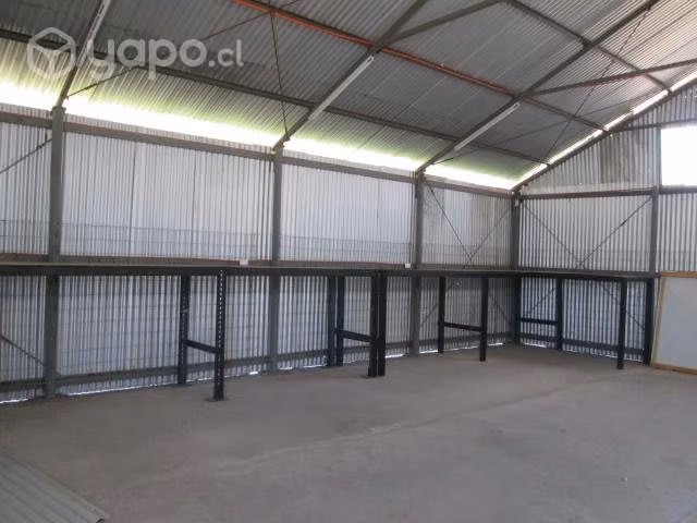 Arriendo céntrico Galpóon en El Monte