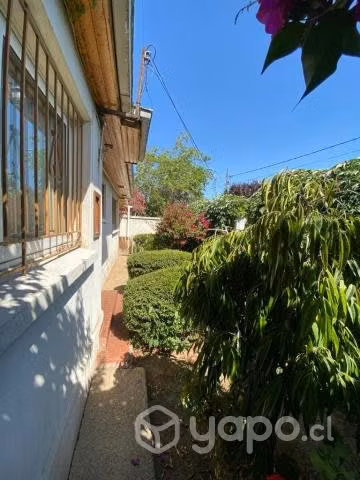 Chalet 3 dormitorios barrio residencial