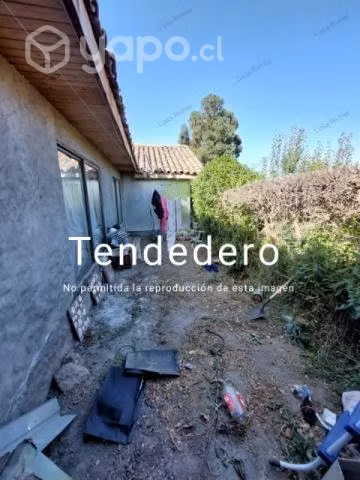 Casa con almacén