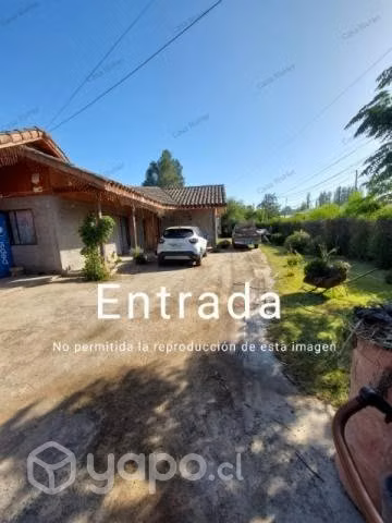 Casa con almacén