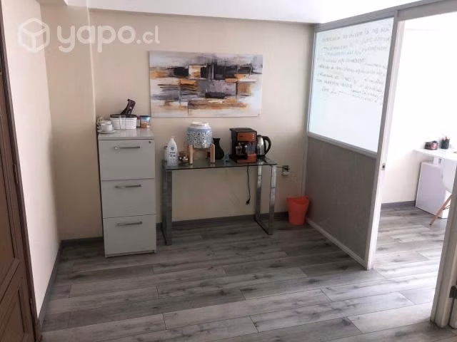 Arriendo oficina en pleno santiago centro