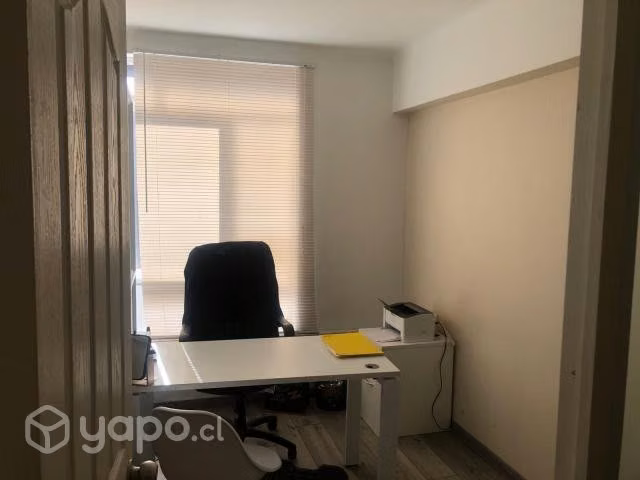 Arriendo oficina en pleno santiago centro