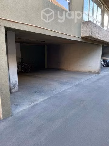 Estacionamiento techado Barrio Italia, Providencia