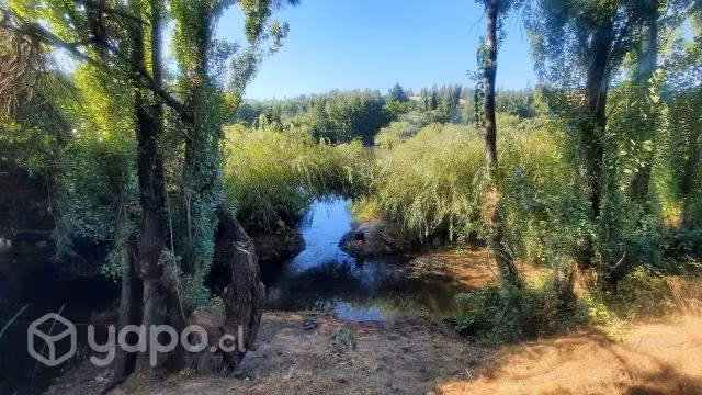 Vendo 9.400 mts/2 con acceso a río