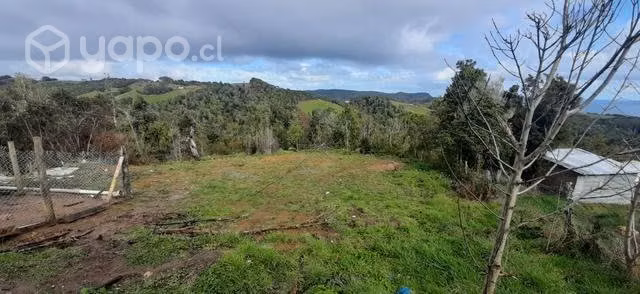 Se vende terreno con casa
