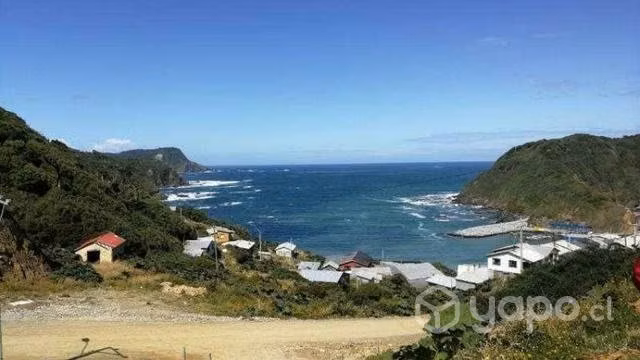 Se vende terreno con casa