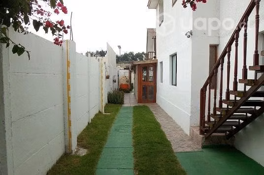 Propiedad comercial hostal central cerca de playa