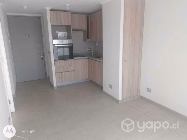 Arriendo departamento blanco viel