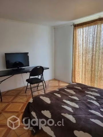 Pieza en casa de 3 habitaciones para estudiantes