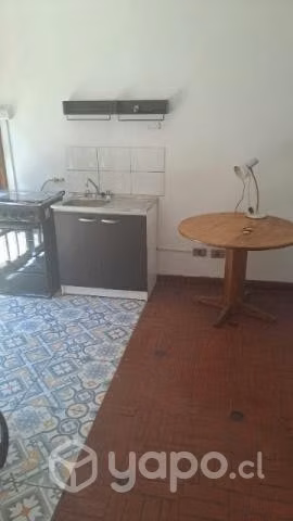 Pieza para Universitaria MUJER en Huechuraba