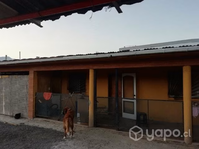 Casa Amplia 4d-1b En Arriendo