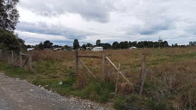 Se vende parcela cerca de los muermos