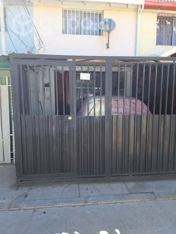 Vendo casa 2 pisos
