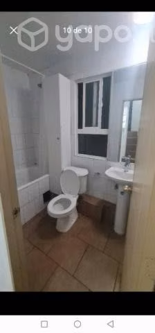 Se vende casa de 3 pisos, barrio residencial. la