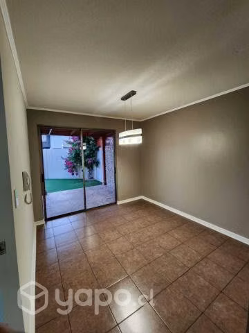 Arriendo casa Condominio Los Olivos Maipú