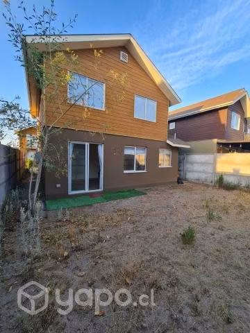 Casa nueva en Condominio 3D3B - Conserjería 24/7