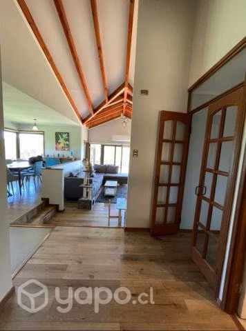 Impecable casa en seguro condominio de parcelas