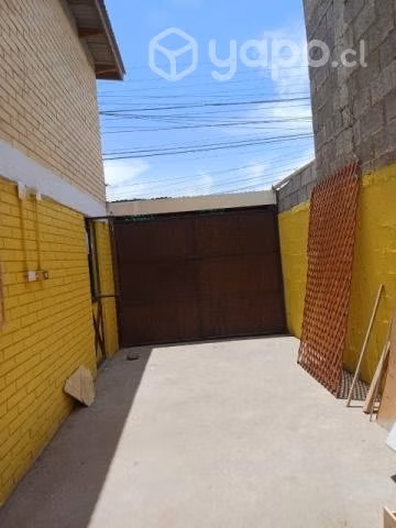 Arriendo casa