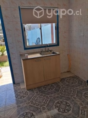 Se arrienda departamento interior