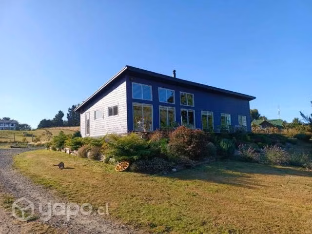 Casa en venta de 4 dorm. …