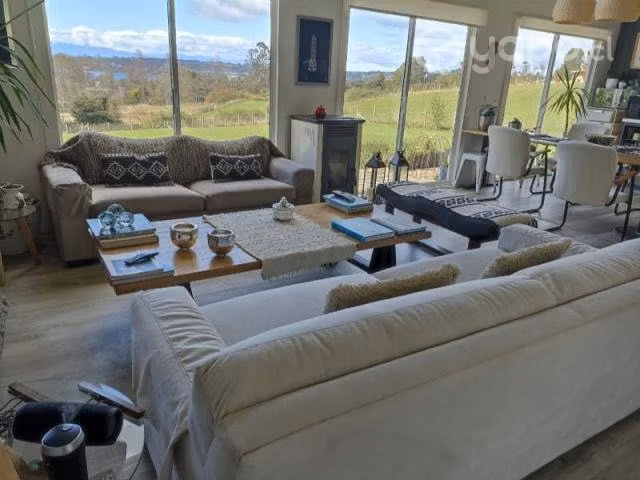 Casa en venta de 4 dorm. …