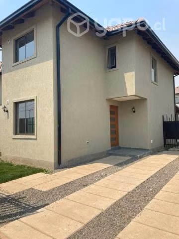 Vendo casa 2 pisos Hacienda Esmeralda
