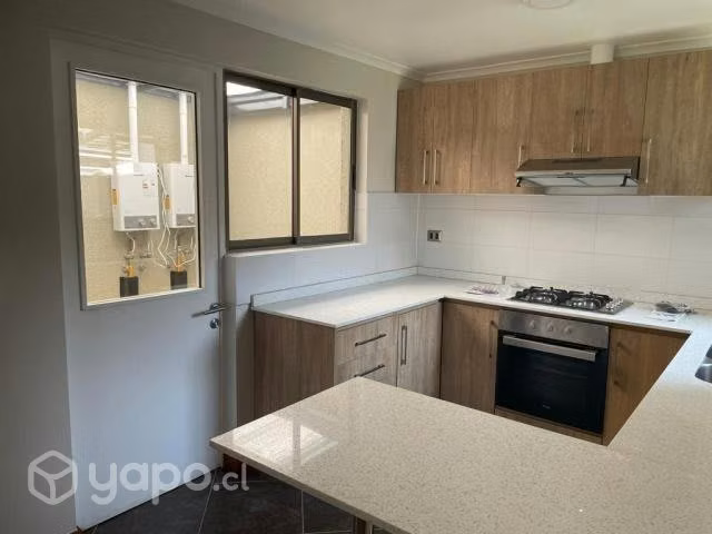 Vendo casa 2 pisos Hacienda Esmeralda