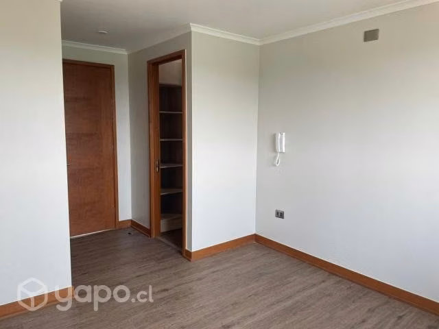 Vendo casa 2 pisos Hacienda Esmeralda