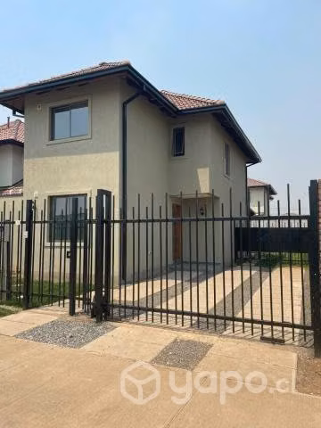 Arriendo excelente casa Hacienda Esmeralda
