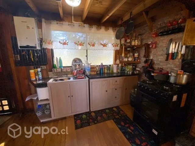 Venta de terreno de 1 hectarea con cabaña y vista