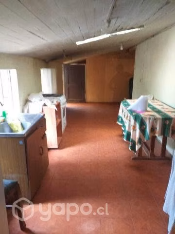Terreno de 3916 m2 con dos casas