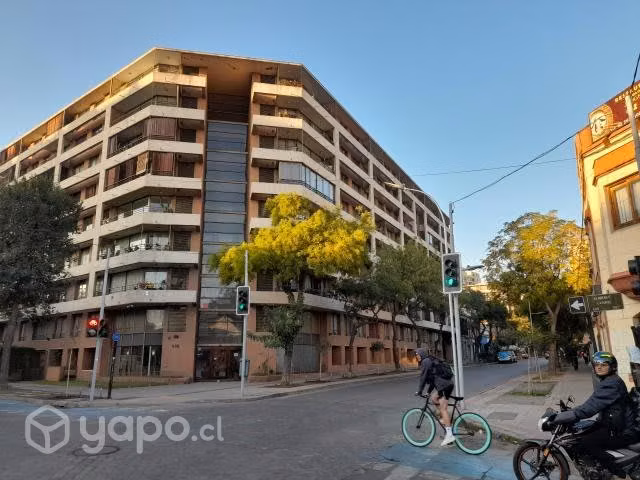 Arriendo departamento semi amoblado