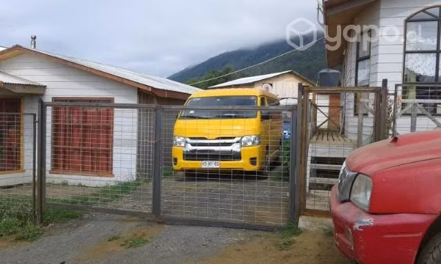Se vende terreno de 25 x 25 con 4 cabañas en lican