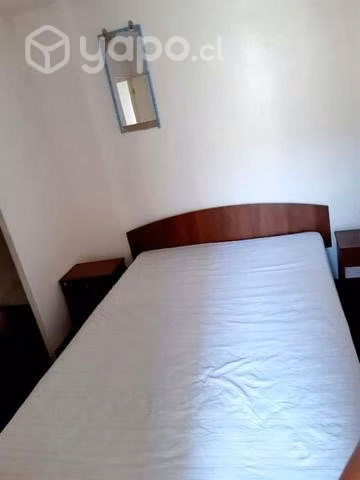 Arriendo Departamento semi amoblado