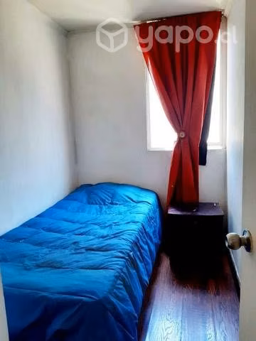 Arriendo Departamento semi amoblado