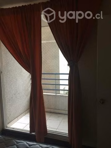 Arriendo Departamento semi amoblado