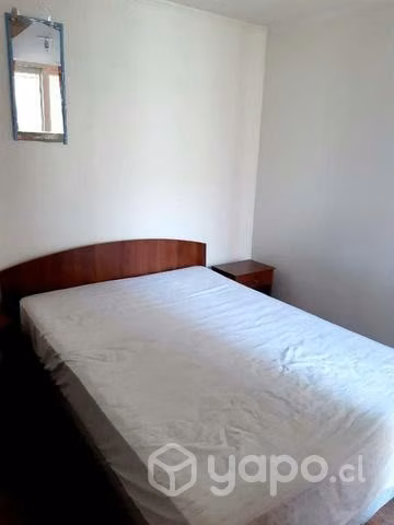 Arriendo Departamento semi amoblado