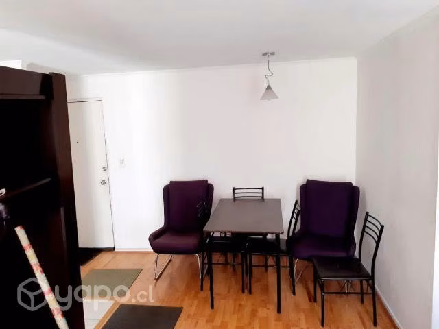 Arriendo Departamento semi amoblado