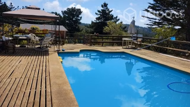 Arriendo Cabaña con Piscina en parcela de agrado