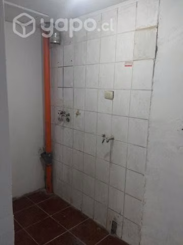 Vendo casa estación central