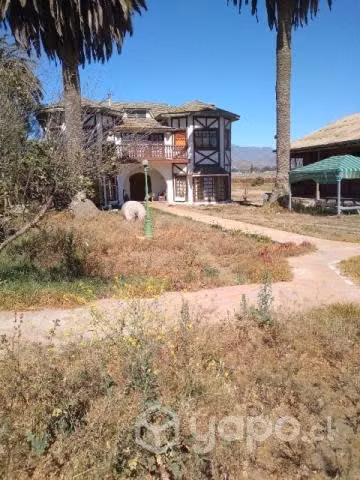 Terreno con casa y bodegas - Imagen 2